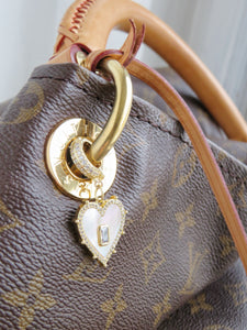 Perla Heart Handbag Charm