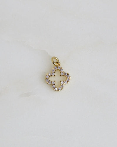 Petite Diamond Clover