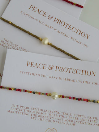 Manifest Peace - Pearl Bracelet