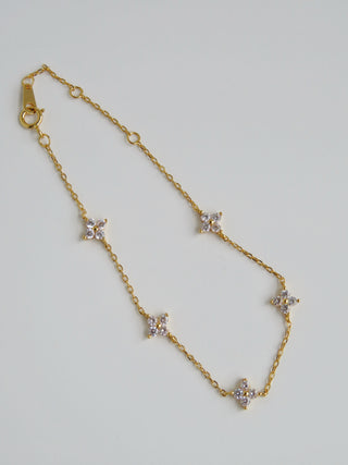 Dainty Diamond Flower Bracelet