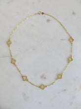 Load image into Gallery viewer, Grande Diamond Clover Necklace