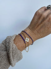 Load image into Gallery viewer, Pearl Shell Clover - Beaded Wrist Stack - Blue