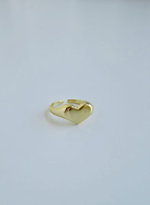 Zayd Heart Signet Ring