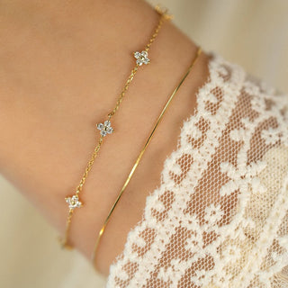 Dainty Diamond Flower Bracelet