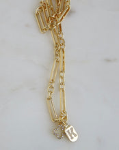 Load image into Gallery viewer, Clover &amp; Initial Tag Necklace - Figaro Chain