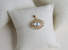 Load image into Gallery viewer, Colorful Eye Pendant